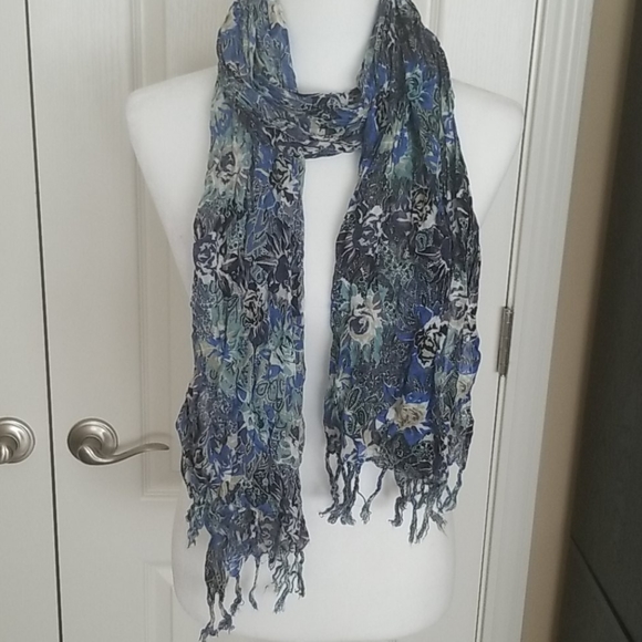 Printed scarf - Picture 1 of 5